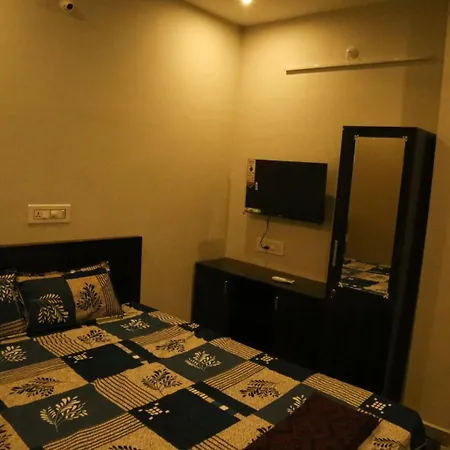 Gk Residency Villa Thiruvidaimarudur Exterior photo
